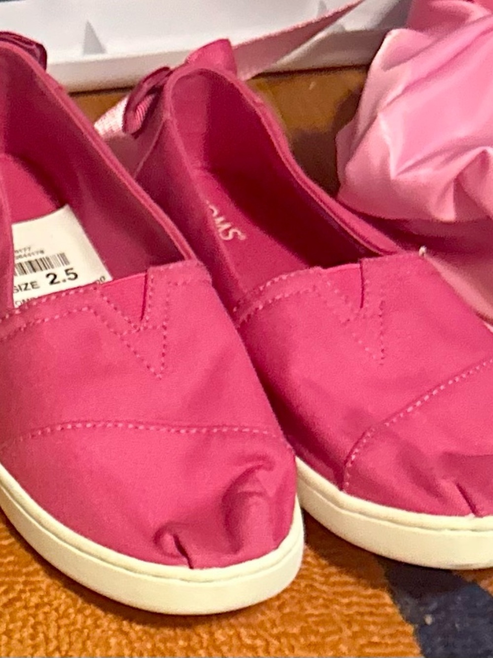 Toms Kids Moccasins in Bright Pink